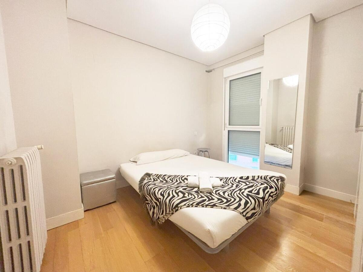 Moderno, Buena Zona Apartamento *